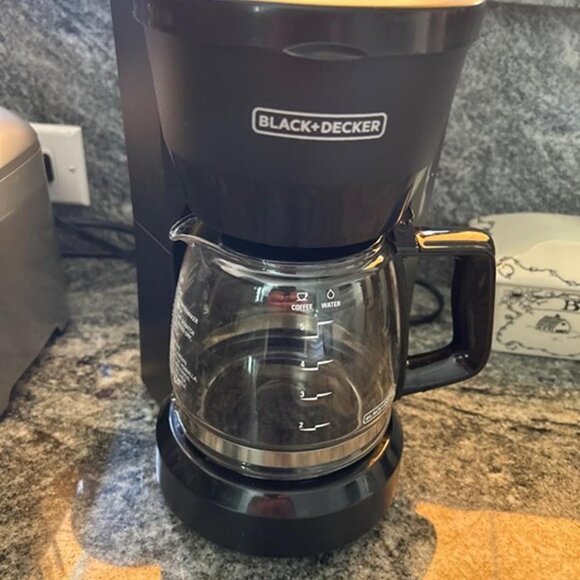 New 12-Cup Coffee Maker with Easy On/Off Switch, Easy Pour, Non-Drip - Picture 10 of 10